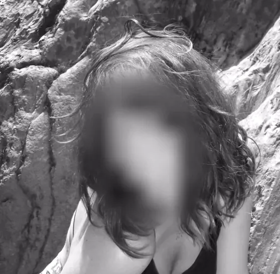 Bernadette, 20