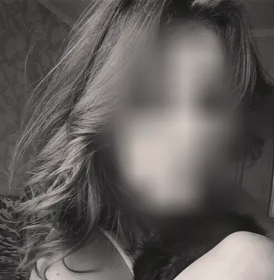 Daniela, 28