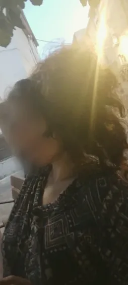 Emilia, 40