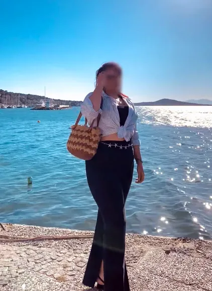 Emma, 26