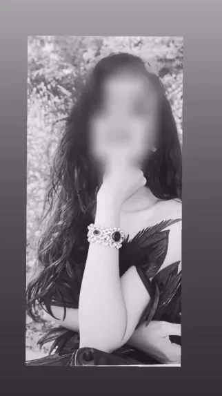 Greta, 28