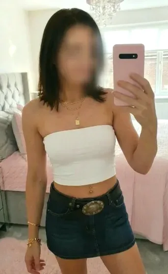 Hanna, 24