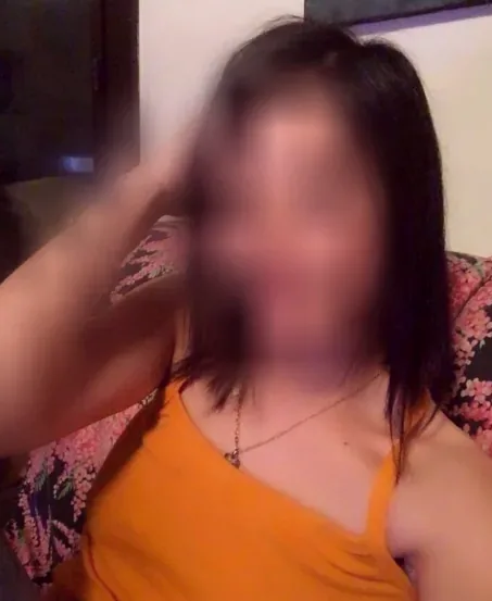 Katharina, 32