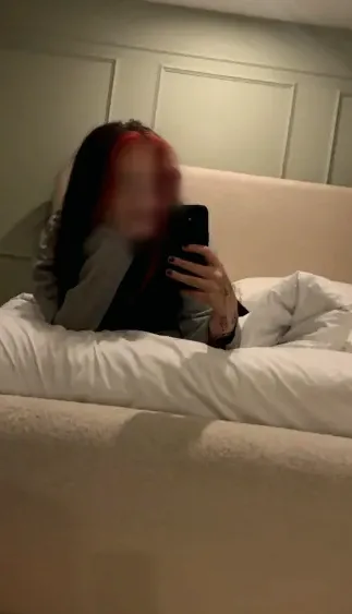 Kathrin, 20