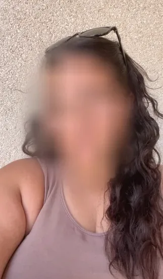 Katrin, 22