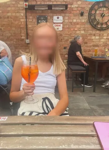 Miriam, 26