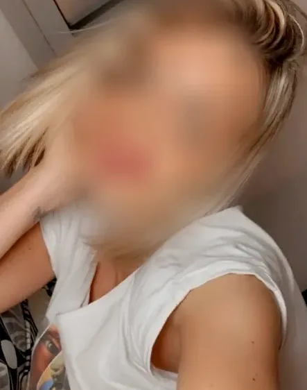 Renate, 35
