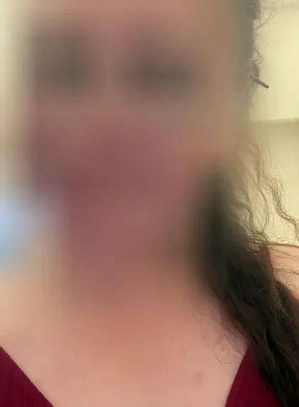 Sabrina, 29