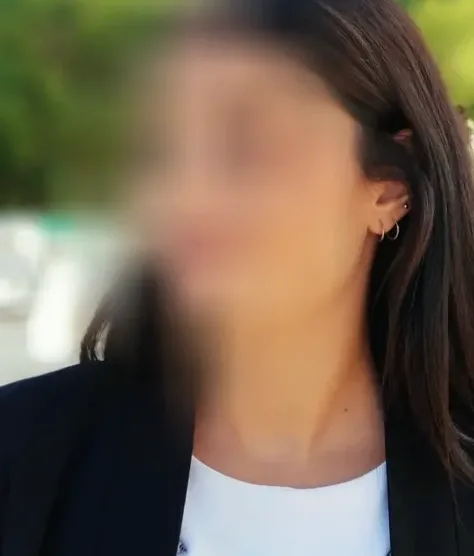 Sanja, 33