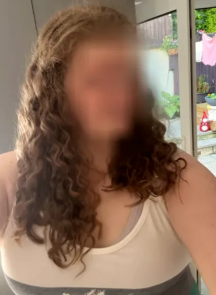 Stefanie, 29
