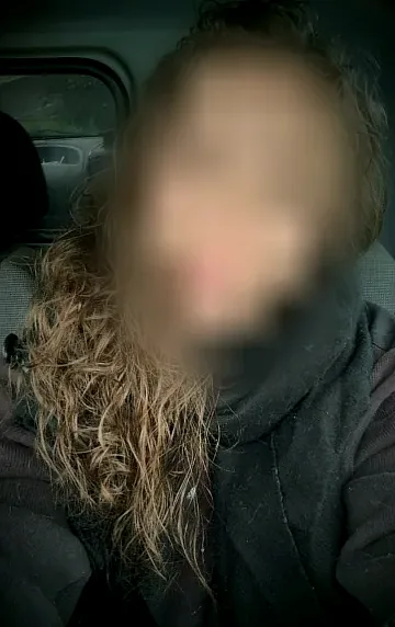 Zeynep, 24